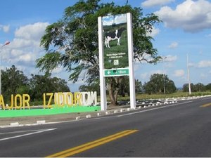 Sem ônibus e sem ambulância. Estudantes e moradores denunciam descaso de prefeito de Major Izidoro