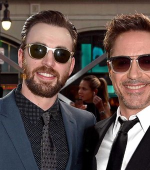 Downey Jr. dá Camaro estilizado do Capitão América a Chris Evans