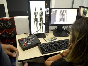 Agentes encontram celular escondido em tubo de pomada no Sistema Prisional