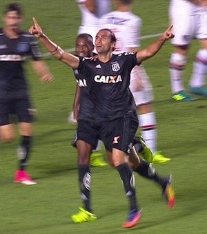 Vasco vence Grêmio e Léo Gamalho  marca gol da Ponte diante do São Paulo