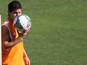 Conca pode deixar Fluminense por um terço de valor da multa