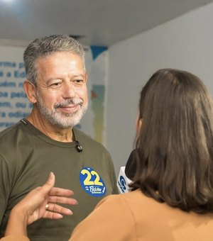Arthur Lira vota em Flávio Bolsonaro e afirma que Brasil precisa de mudança