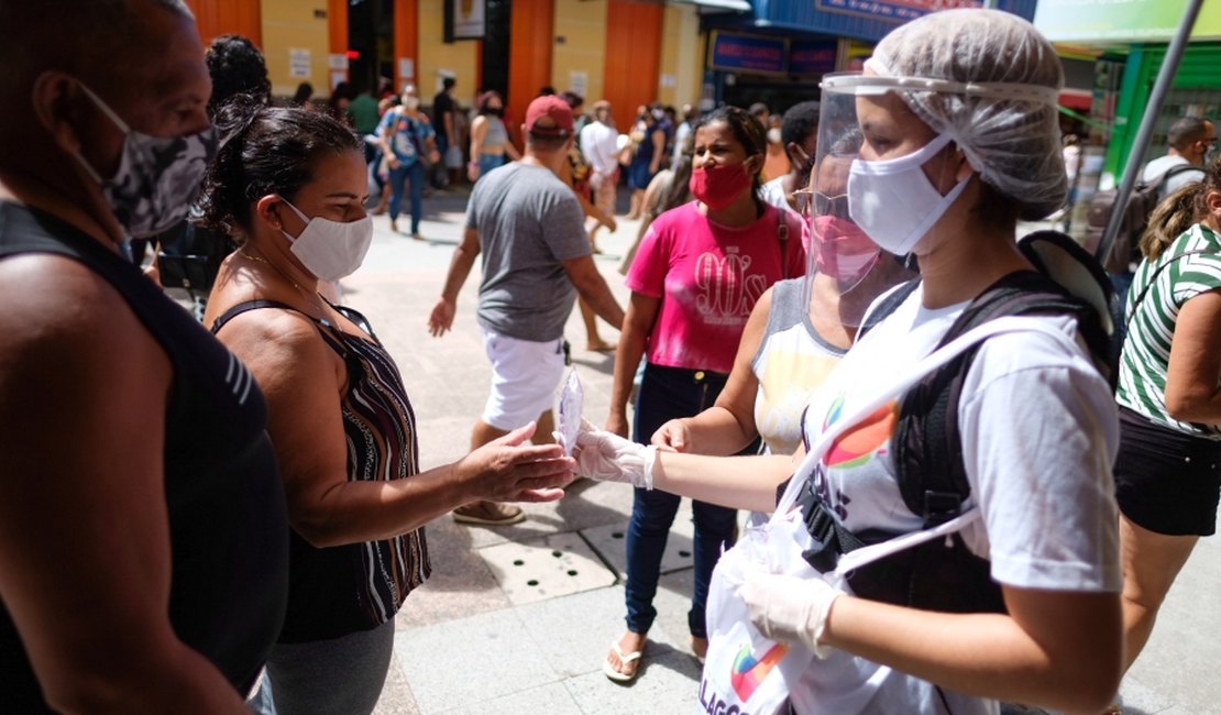 Mais 45 mil kits de máscaras serão distribuídos em Maceió até domingo (12)
