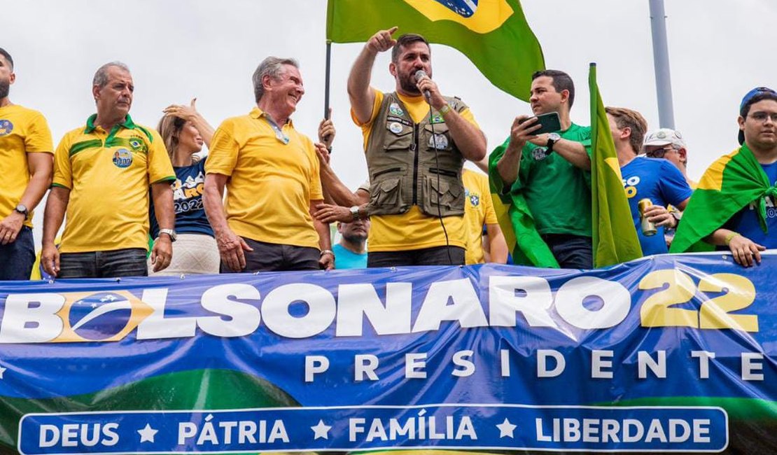 Durante manifestação do bicentenário, Dias destaca importância da vitória de Collor e Bolsonaro