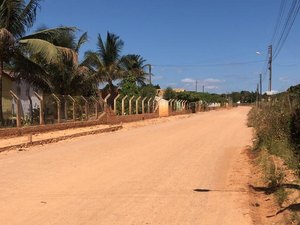 Motorista perde controle da direção e veículo capota na zona rural de Arapiraca