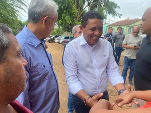 “Peço perdão pelas falhas, mas há uma vontade grande de fazer melhor por Palmeira,” diz Julio Cesar durante entrega de nova obra em Palmeira