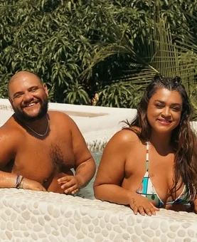 Gominho sugere que sentiu perfume de Preta Gil em cachoeira