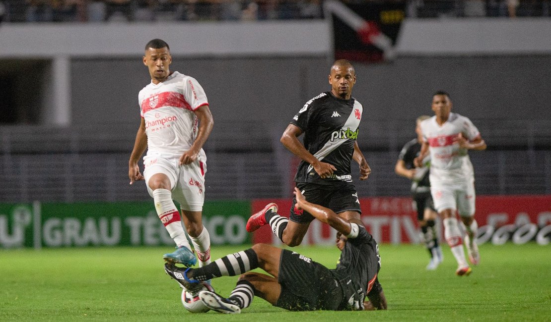 CRB sai na frente mas cede empate para o Vasco