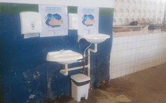 Pontos de grande movimentação de pessoas na parte alta de Maceió agora têm 8 pias que recebem água tratada da Casal
