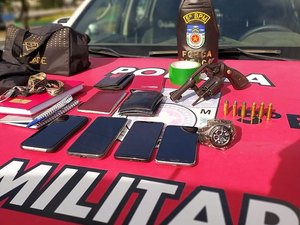 Vítima de sequestro é resgatada pela polícia amarrada com fita isolante em Maceió