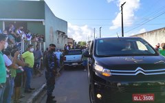 Corteje fúnebre do ex-prefeito Kaika percorre Porto Calvo