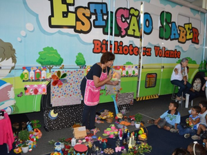 Educação produz podcasts de contações de histórias com adaptações de livros infantis