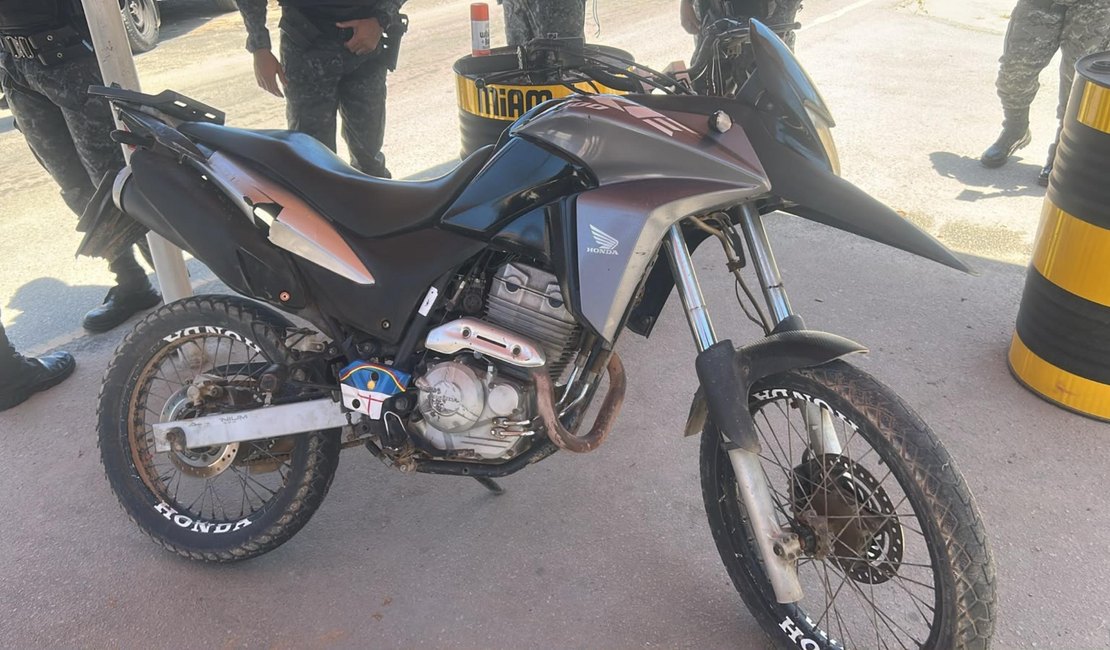 Operação Protetor das Divisas apreende motocicleta adulterada em Maragogi