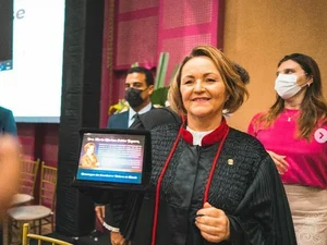 Tia de JHC, Marluce Caldas, concorre à vaga de ministra do STJ