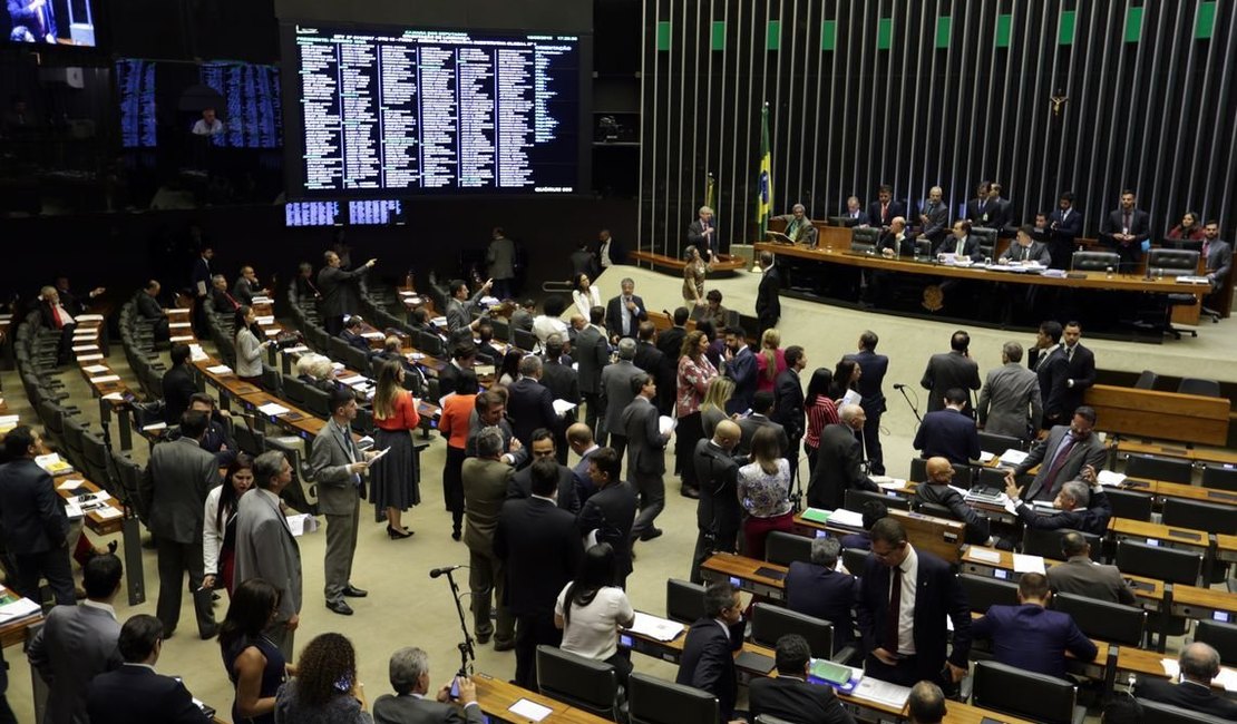 Ao vivo: Câmara inicia sessão que vai votar reforma da Previdência