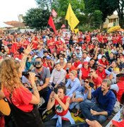 Sem discutir candidatura, Executiva do PT se reúne para definir ação pró-Lula
