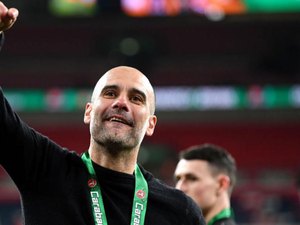 Mãe do técnico Pep Guardiola morre após contrair novo coronavírus