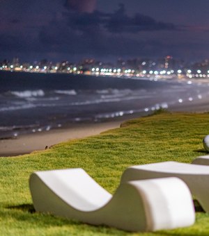 Prefeitura disponibiliza bancos e espreguiçadeiras nas Praias de Jatiúca e Cruz das Almas