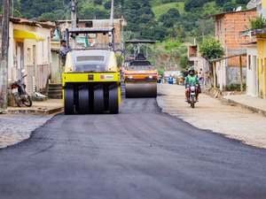 Prefeitura e Governo do Estado iniciam pavimentação na comunidade de Vila Nova, em Palmeira