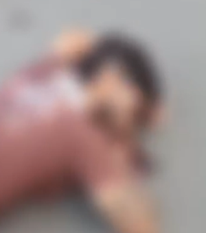 Homem é morto a tiros após sair de casa onde bebia com amigos em Arapiraca