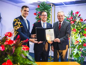 Fabrício Leão Souto é empossado defensor público-geral de Alagoas