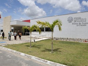 Idoso foragido há 27 anos, acusado de matar mulher será julgado pelo Tribunal do Júri em Penedo