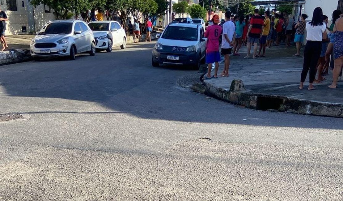 Homem de 20 anos é assassinado a tiros no Canaã, em Maceió