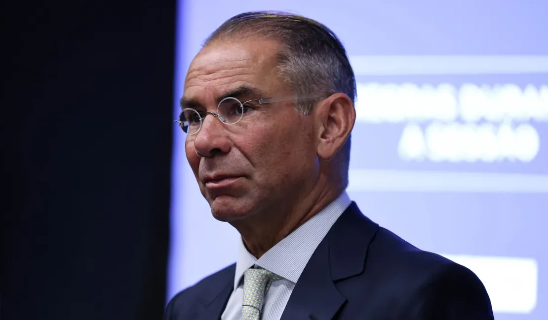 Novo advogado de Vorcaro já defendeu José Dirceu e Braga Netto