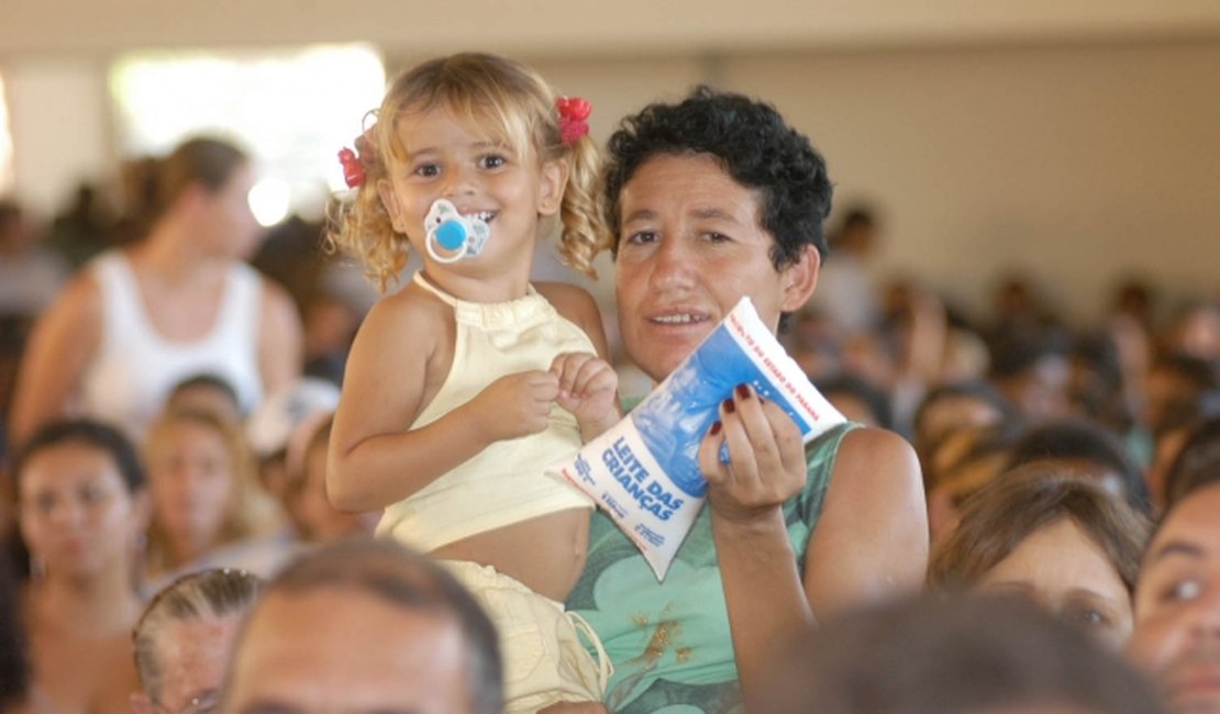 Famílias do Agreste temem que convênio do programa do leite não seja renovado