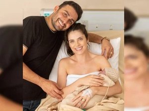 Nasce José, primeiro filho do casal Mano Walter e Débora Silva