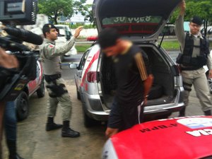 Em 10 dias, jovem é preso duas vezes acusado de tráfico de drogas