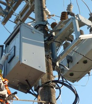 Equatorial faz manutenção na rede elétrica em três municípios alagoanos 