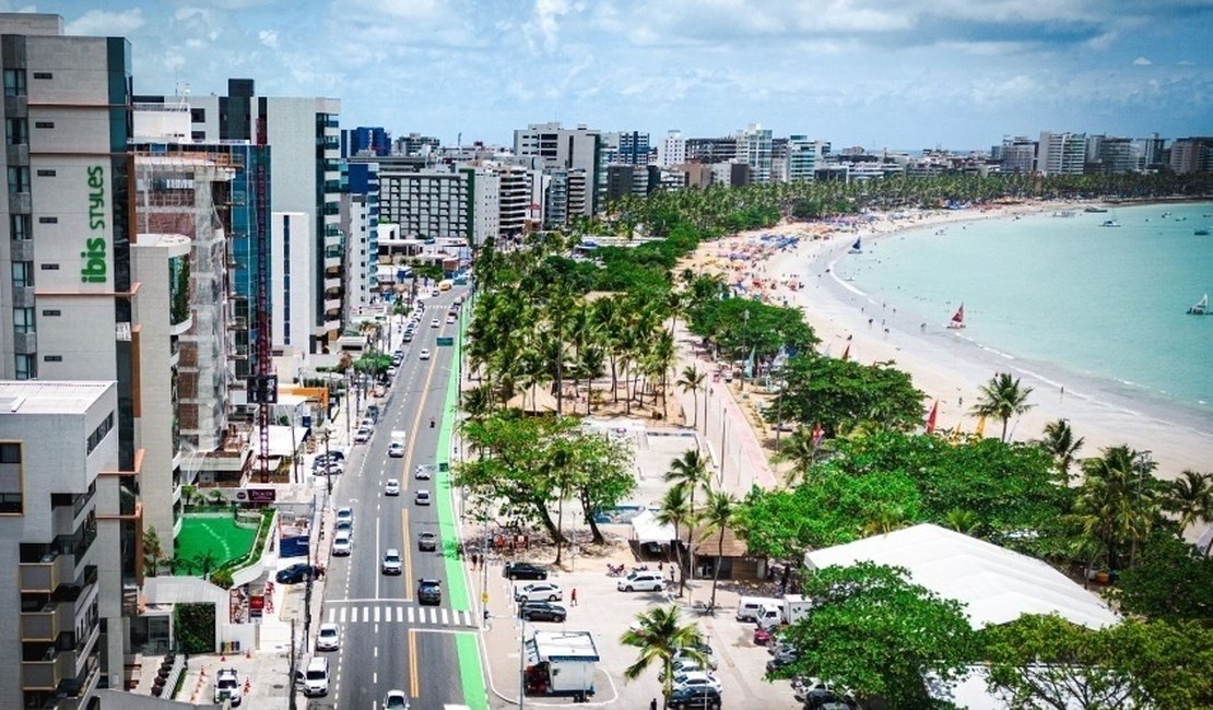 Maceió atrai viajantes o ano todo e sobe em ranking nacional