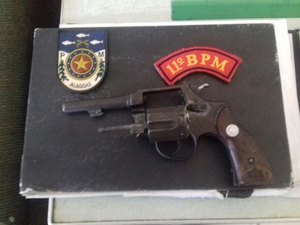 Passageiros desconfiam de assalto, acionam a polícia e suspeito é preso