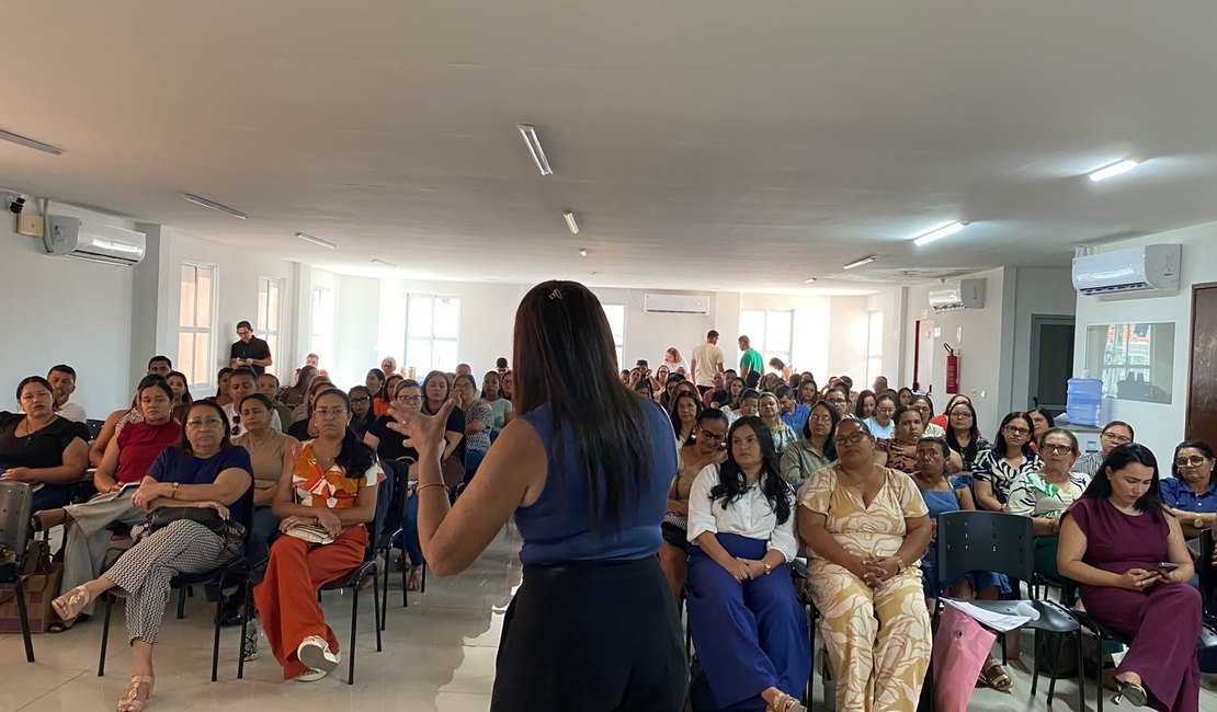 Educação de Traipu realiza reunião para apresentação de avaliação diagnóstica