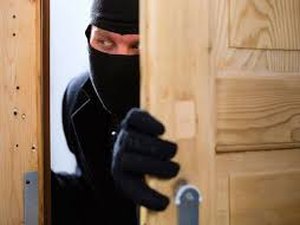 Em Arapiraca, residência é invadida por criminoso