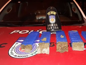 Mulher é presa mais de 4kg de maconha em praça na parte alta de Maceió