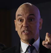 Moraes rejeita pedido de prisão domiciliar humanitária a Bolsonaro