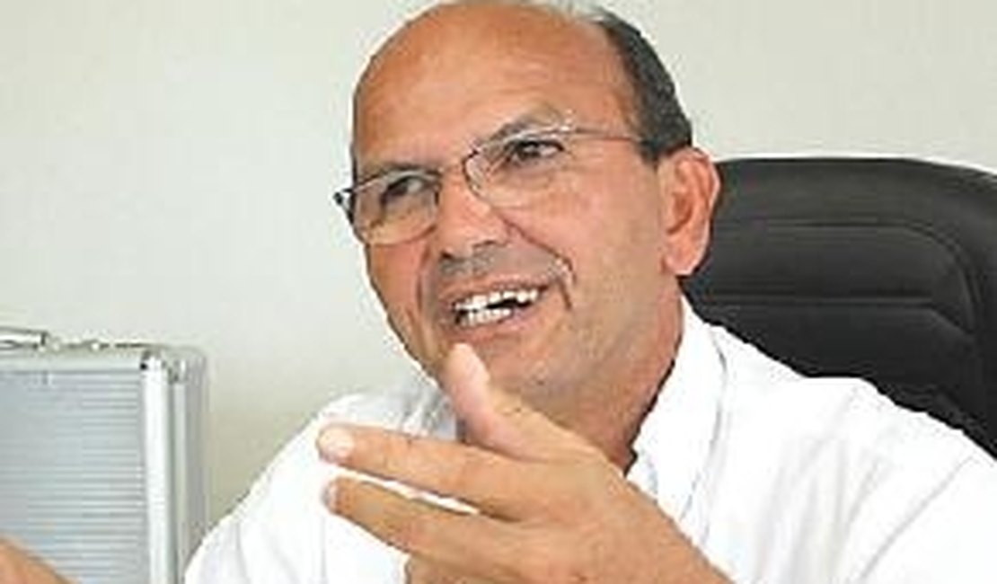Ex-prefeito Cícero Cavalcante desviou R$ 7 mi de Previdência, diz MP