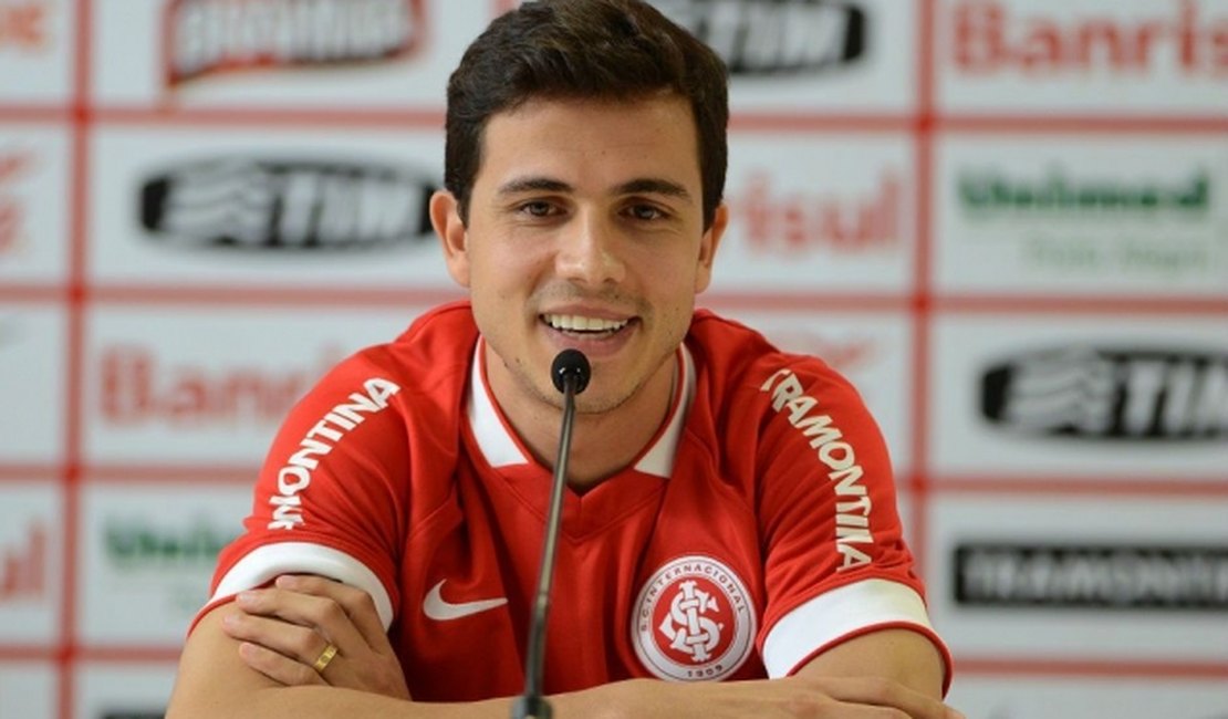 Inter tem até sexta para inscrever Nilmar