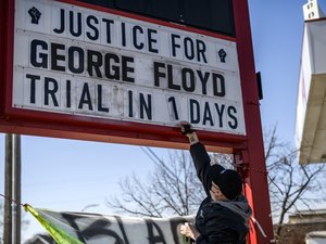 Começa o julgamento de policial acusado da morte de George Floyd