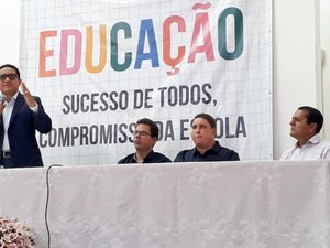 Boatos: Júlio César manterá demais secretários em Palmeira dos Índios