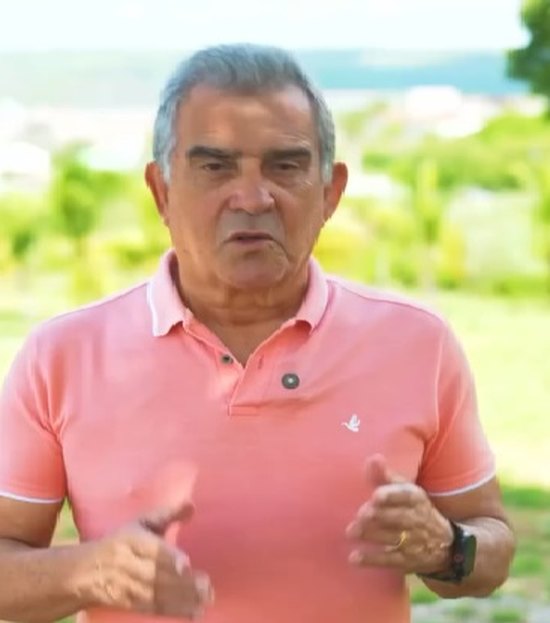 Prefeito que queria pagar salário de R$ 2 mil para engenheiros, acaba com as vagas anunciadas para concurso