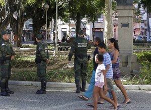 Para burlar bloqueio, PM convoca policiais a se apresentarem a pé no ES