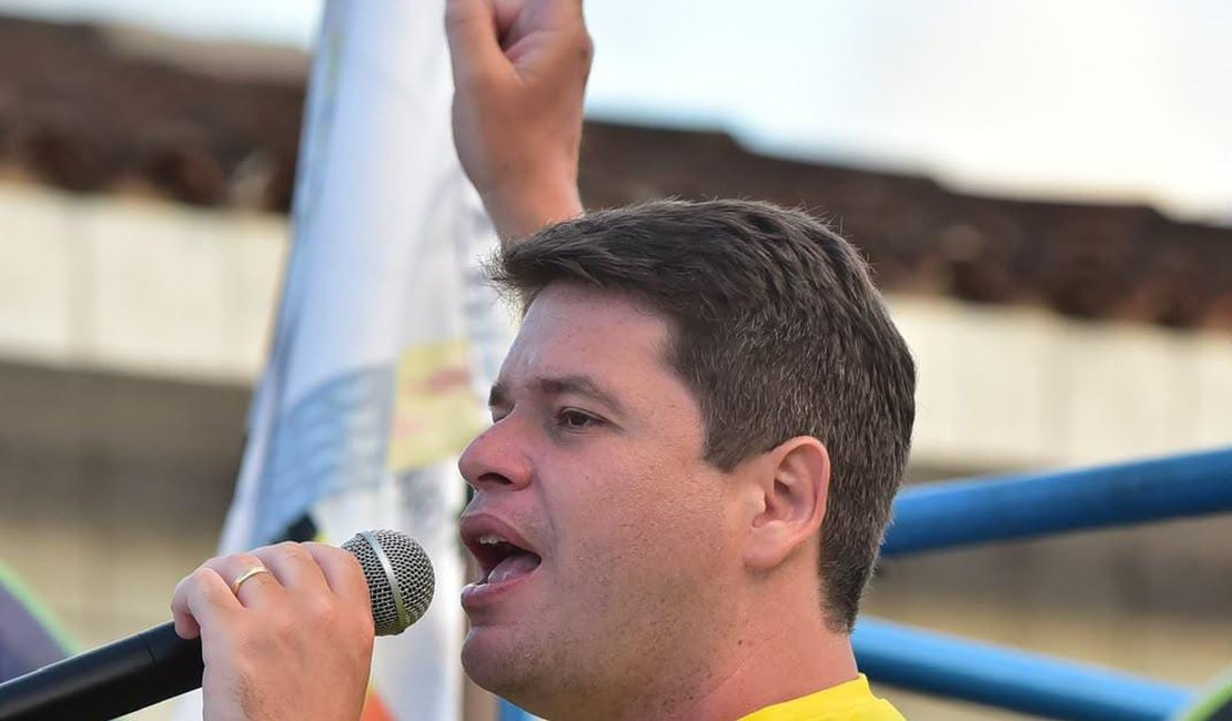 Davi Davino Filho afirma que adversários tentam influenciar com desinformação