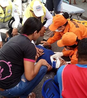 Ambulante é atropelada por ônibus no centro de Maceió