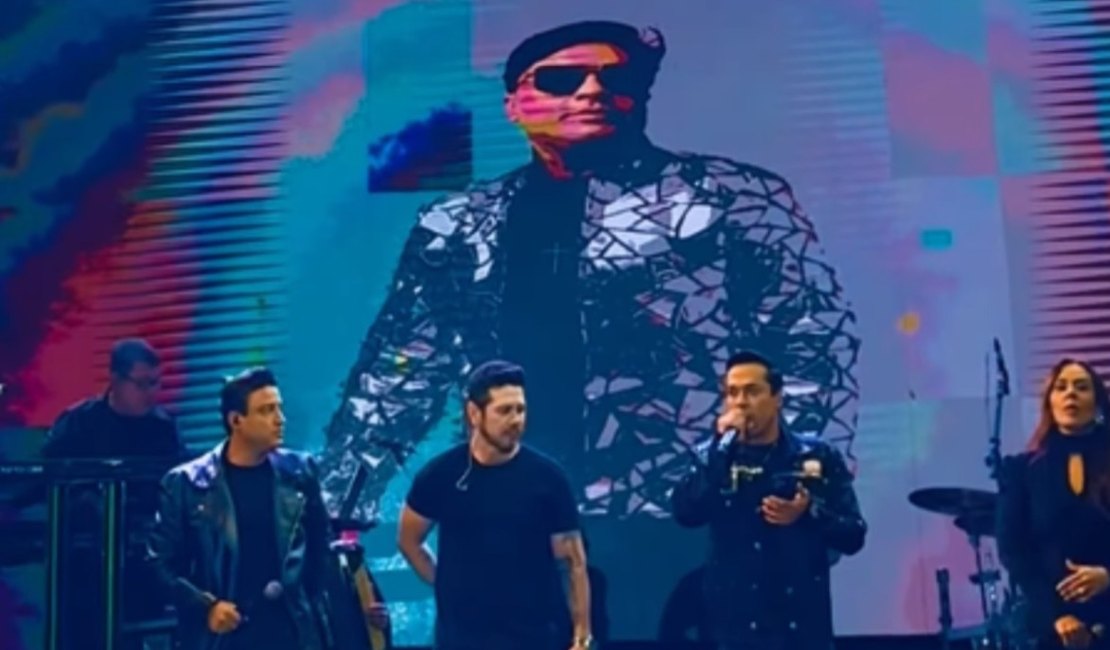 Cavaleiros do Forró homenageia Neto Araújo durante show após morte do cantor