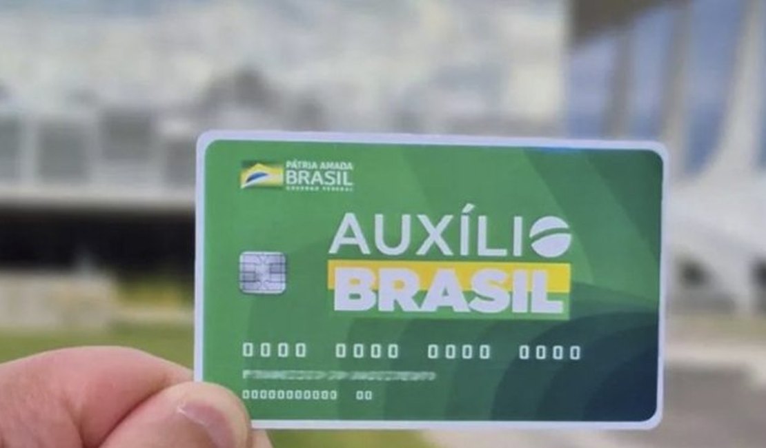 Auxílio Brasil de R$ 600 será pago a partir de agosto, diz ministério