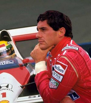 Pilotos parabenizam Ayrton Senna, que faria 57 anos nesta terça