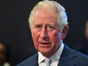 Príncipe Charles, de 71 anos, está infectado com o coronavírus